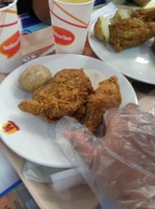 Eating Chicken with Gloves in Colombia